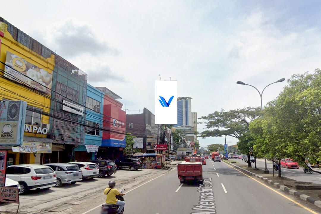 Billboard JL. Transyogi (Setelah Apotik Kawijaya Cibubur), Depok