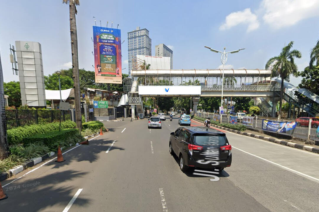 Billboard JPO Pondok Indah (Jl. Sultan Iskandar Muda), Jakarta Selatan